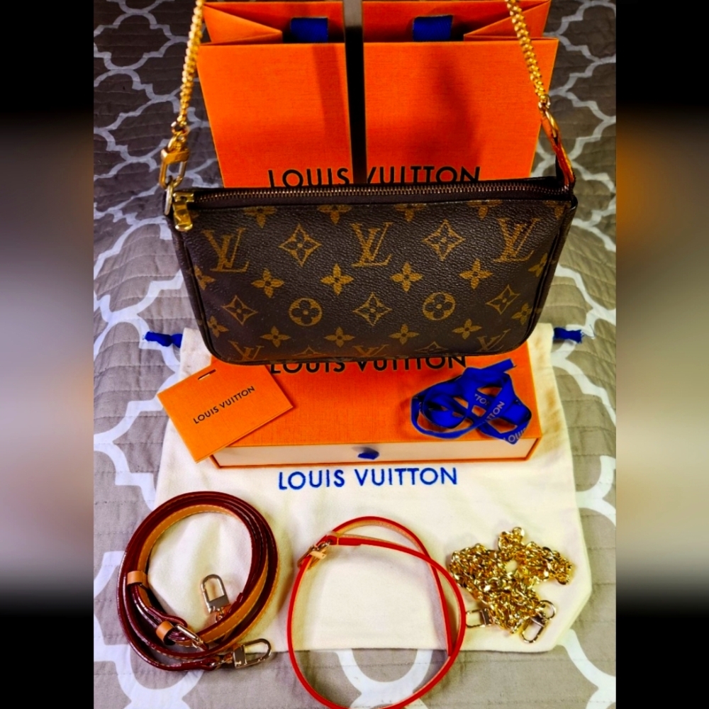 Louis Vuitton Pochette Accessoires DATE STAMPED VI1919